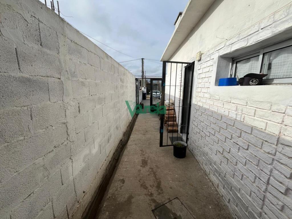 Casa de 3 dormitorios y 1 baÃ±o en Parque del