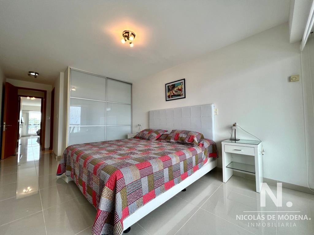Apartamento en venta Playa Mansa 2 dormitorios SUNRISE TOWE