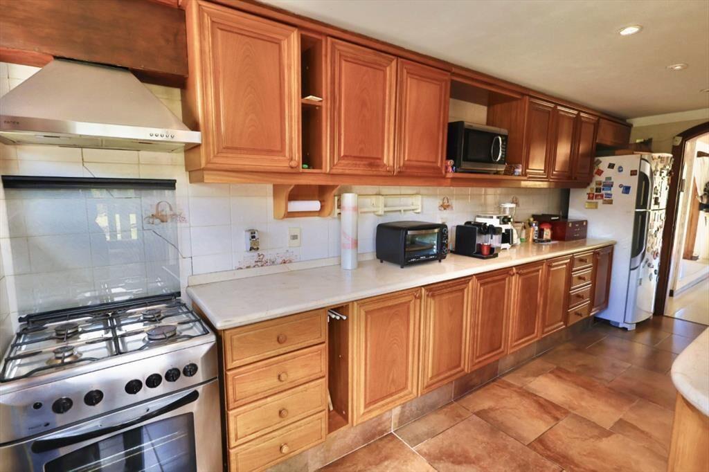 VENTA CASA 7 DORMITORIOS + DEPENDENCIA DE Y CASA