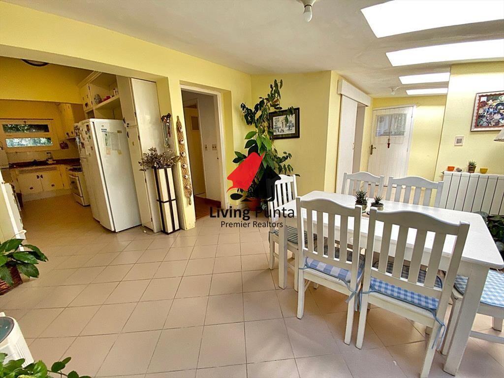 Casa en venta y alquiler con piscina