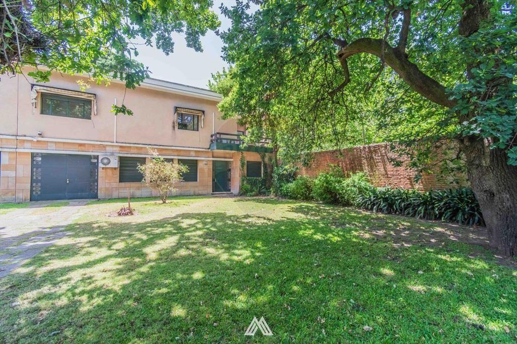 Venta casa 5 dormitorios gge fondo parillero Prado