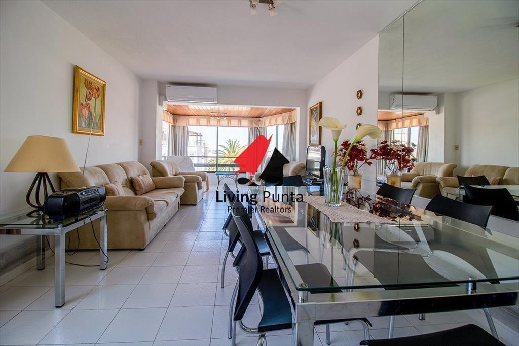 Apartamento en Venta de 3 dormitorios en Edificio