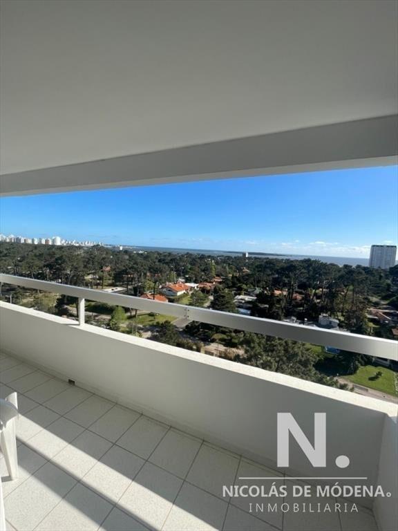 Departamento de 3 dormitorios en venta con vista al mar, pi