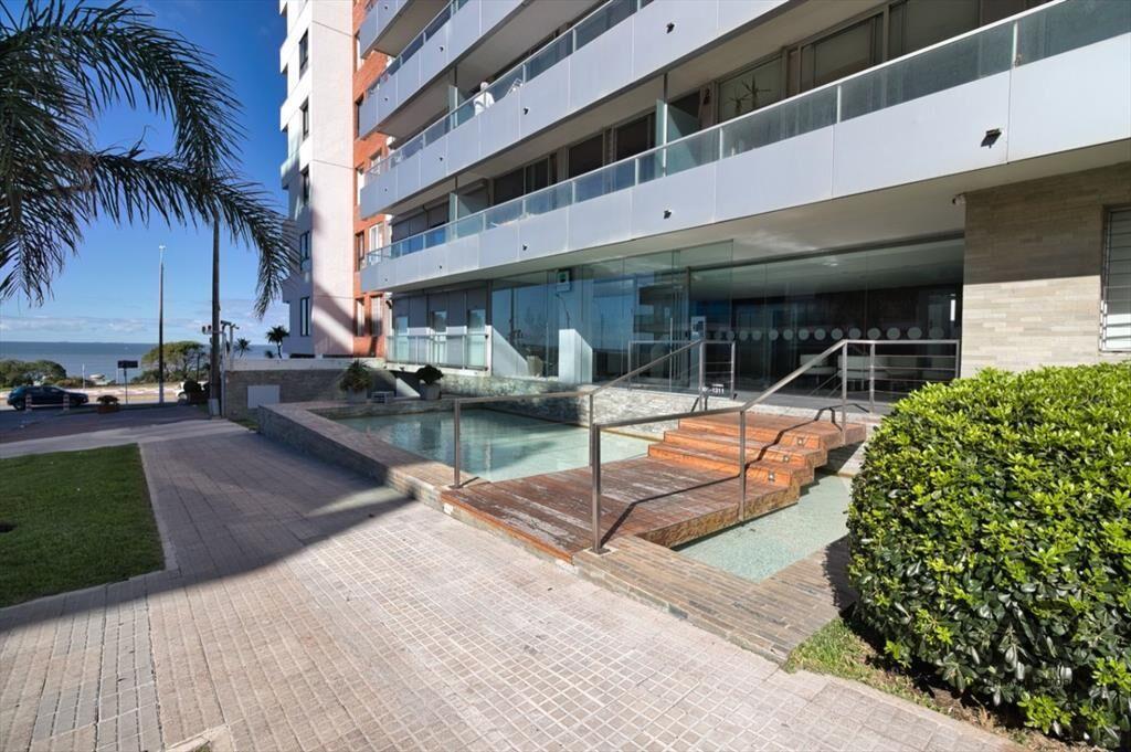 Apartamento en venta 3 dormitorios c/ cochera en Malvin