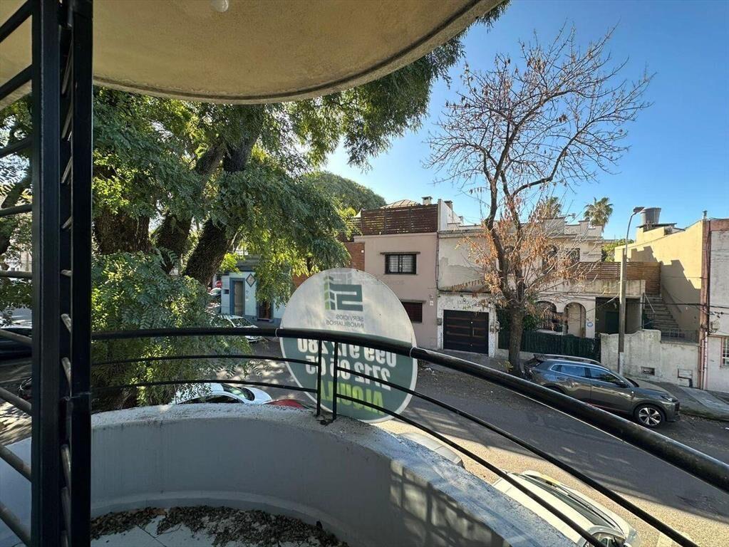 Se alquila Apartamento de un dormitorio con balcón en Parqu