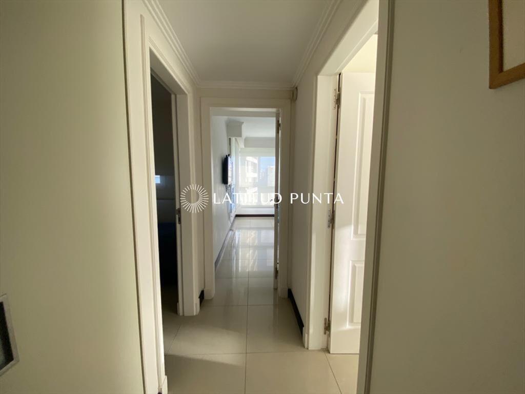 Apartamento en Torre Lobos, 3 dormitorios más