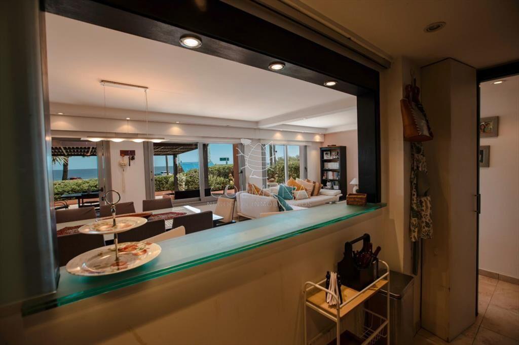 Apartamento en primera línea con vista y piscina