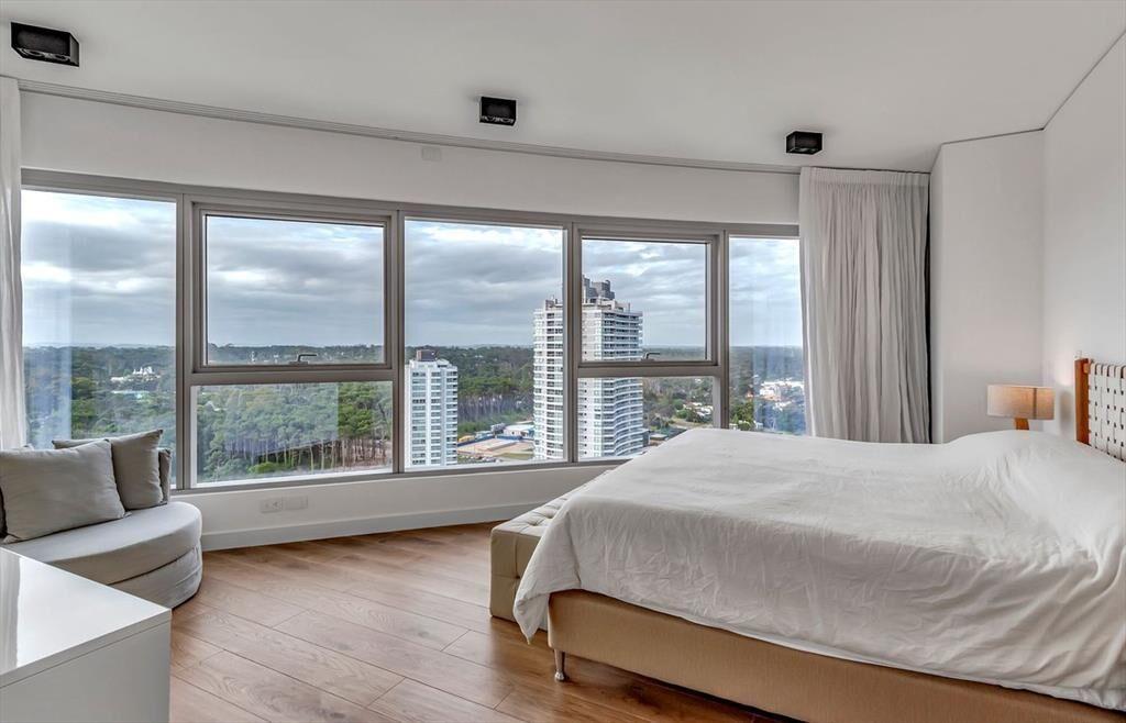 DEPARTAMENTO EN VENTA FRENTE AL MAR TRUMP TOWER