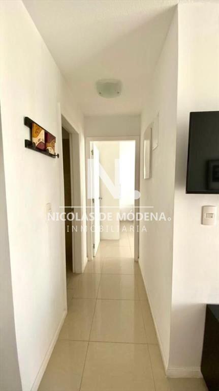 Departamento de 1 dormitorio en venta, sobre Av.
