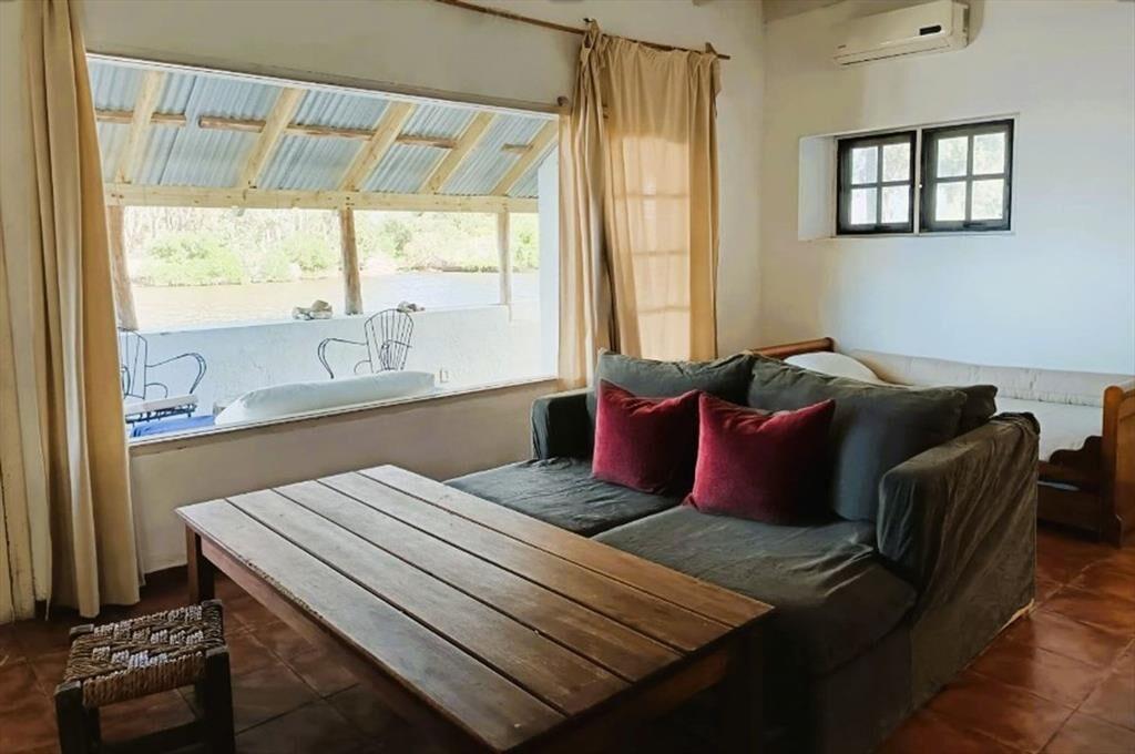 VENTA CASA FRENTE AL MAR EN  BELLA VISTA