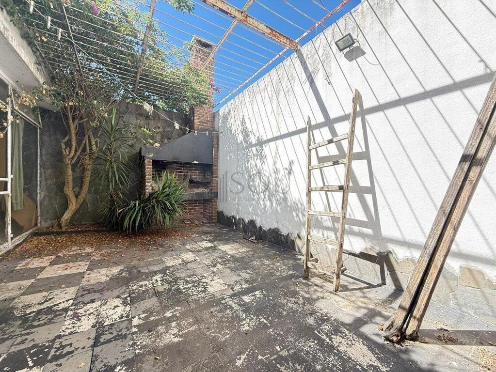 Venta casa 3 dormitorios 2 baños garaje a reciclar en Sayag