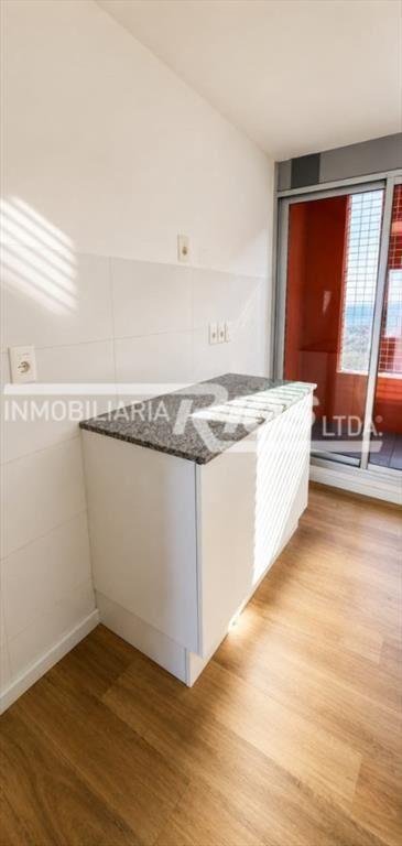 Apartamento de 2 dormitorios en Barrio Sur. A