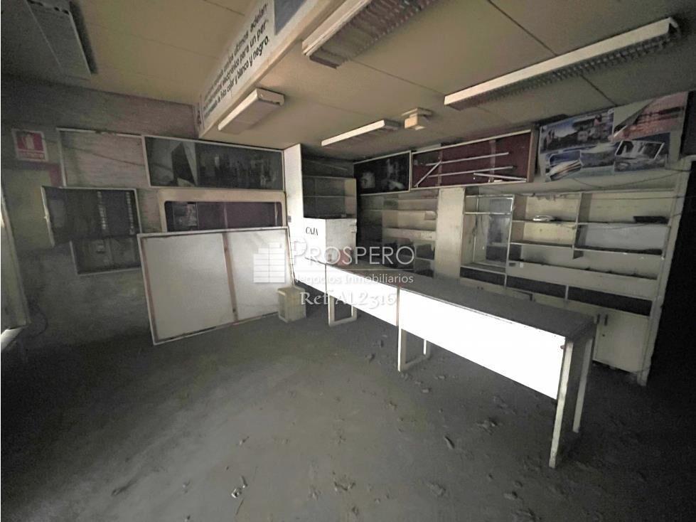 AL2316 Venta Local Totalmente a Reciclar 3 Plantas Centro
