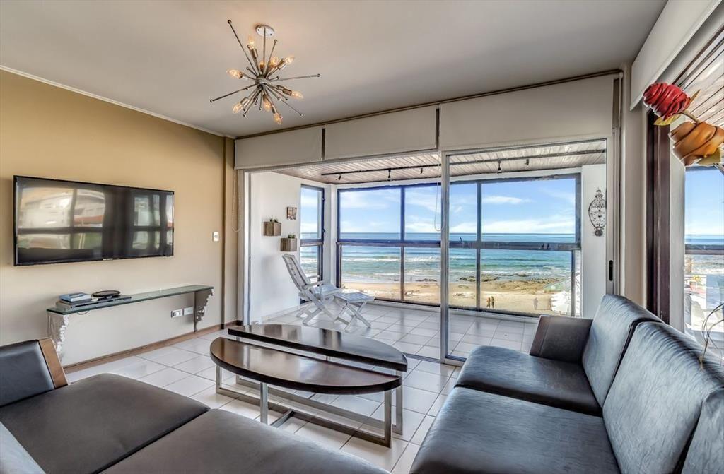 APARTAMENTO EN VENTA 3 DORMITORIOS FRENTE AL MAR.