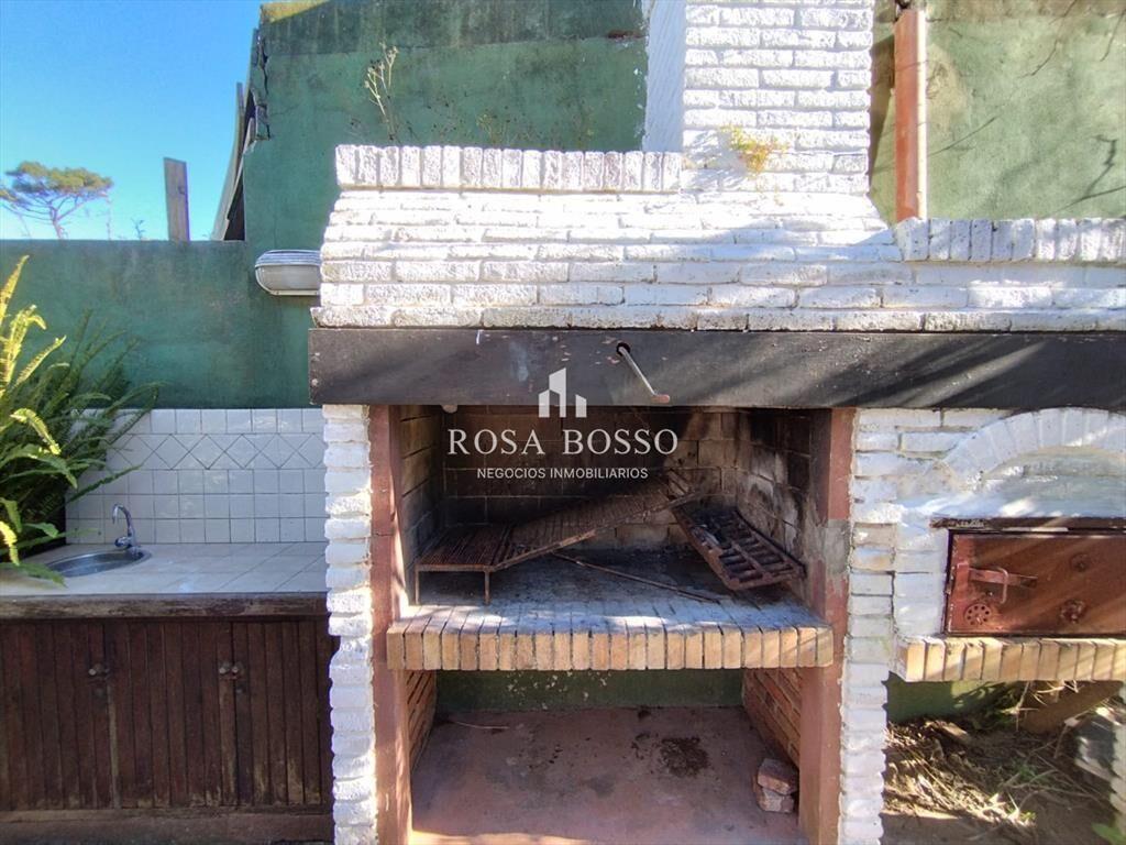 Venta y alquiler de casa en playa mansa Punta del Esate de