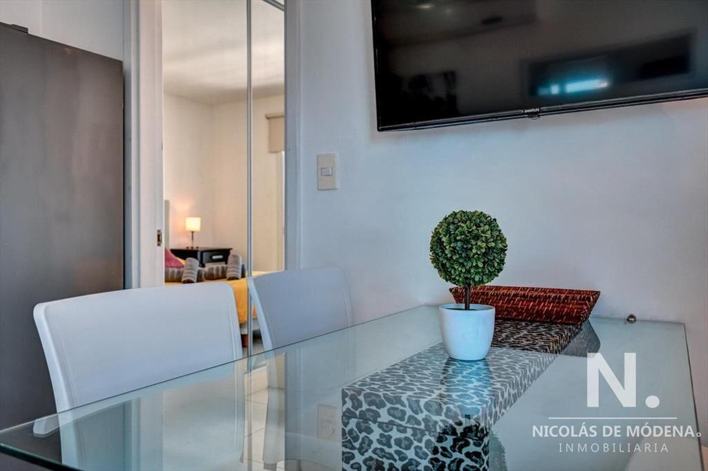 Venta de apartamento céntrico de un dormitorio con servici
