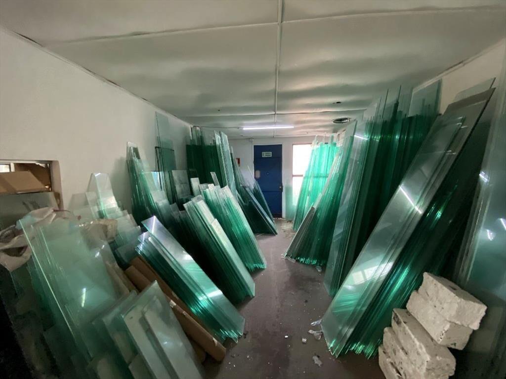 Venta local industrial Goes La Comercial