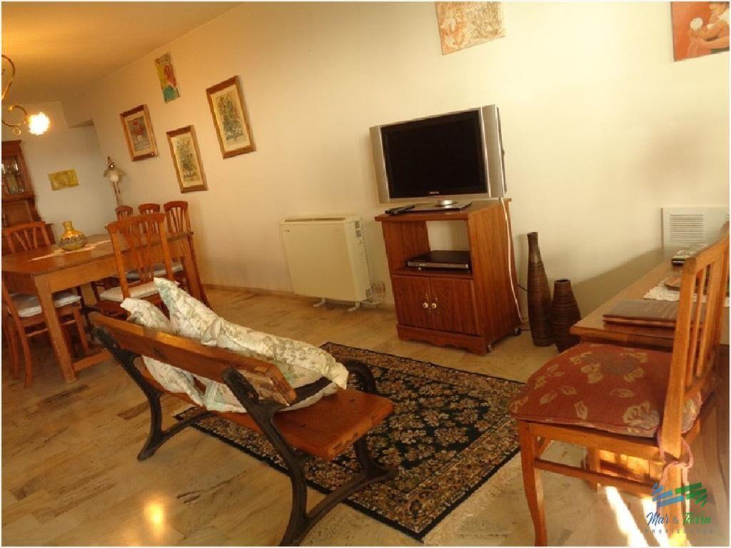 Apartamento en Roosevelt, 3 dormitorios *