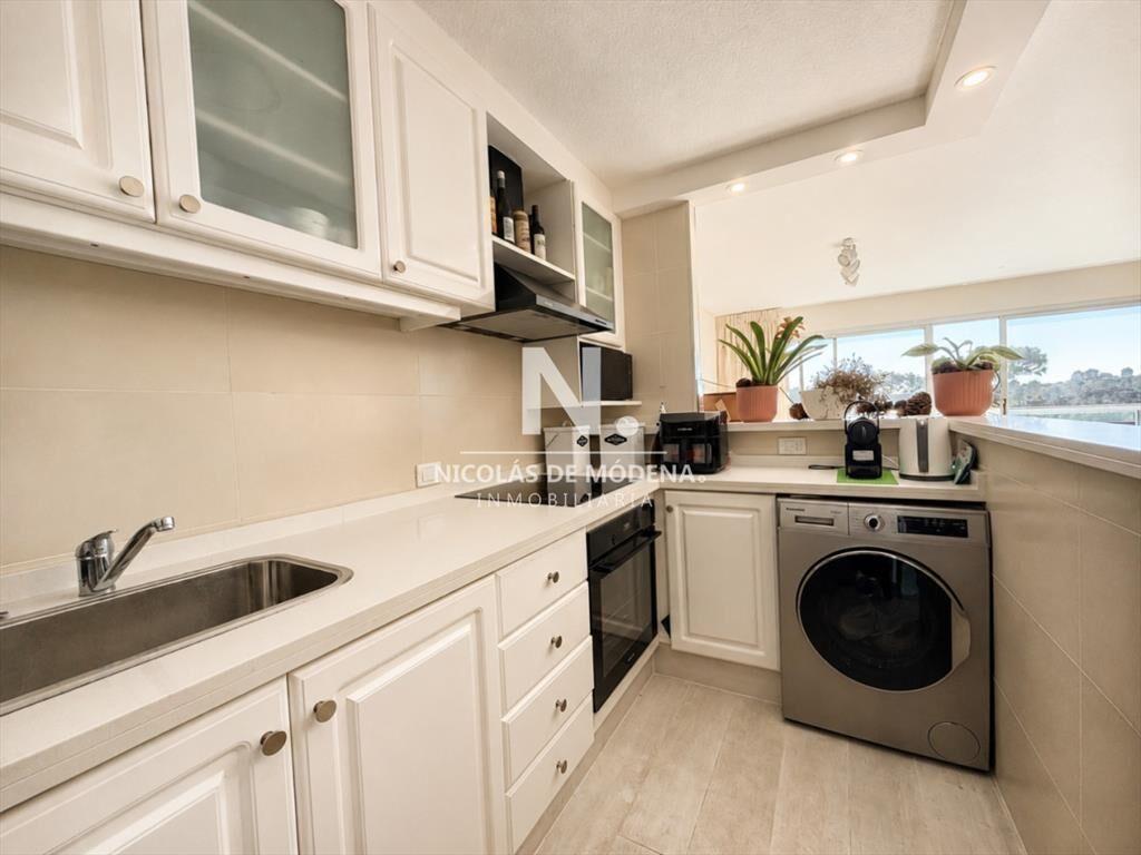 2 Bedroom Apartment for Sale in Playa Mansa - del