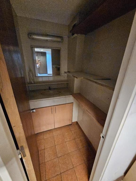 18 de julio y Paullier, 11 mts de frente, 200 m2 !!