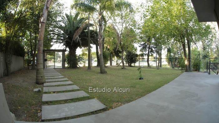 Edificio de Oficinas en Carrasco CON RENTA