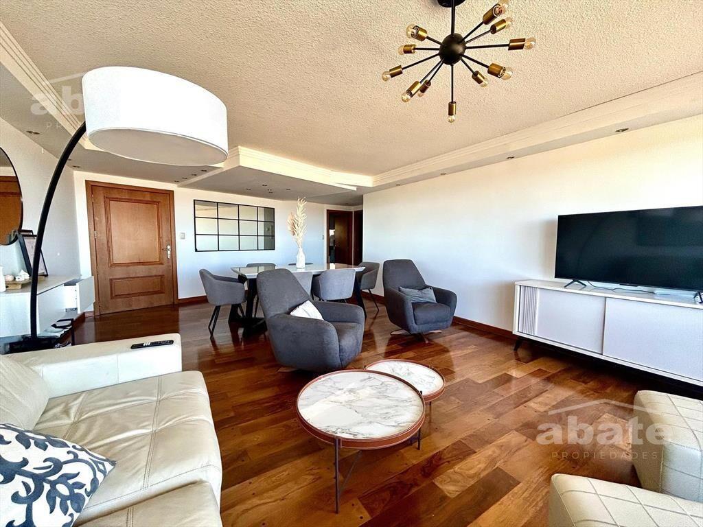 Venta apartamento 4 dormitorios   servicio completo ,Rambla