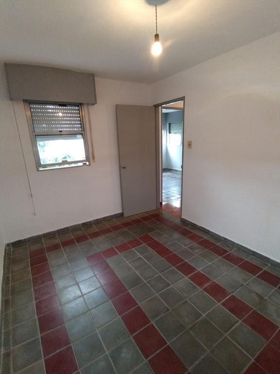 Alquiler de apartamento dos dormitorios en Pando