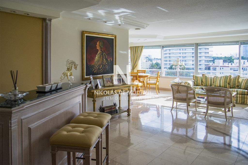 Departamento de 3 dormitorios en venta en Playa