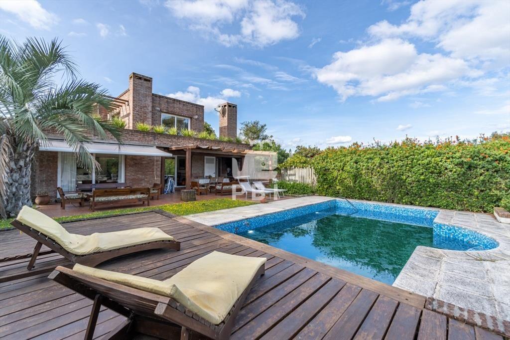 Casa en Tio Tom 6 dormitorios - Ref : PBI918