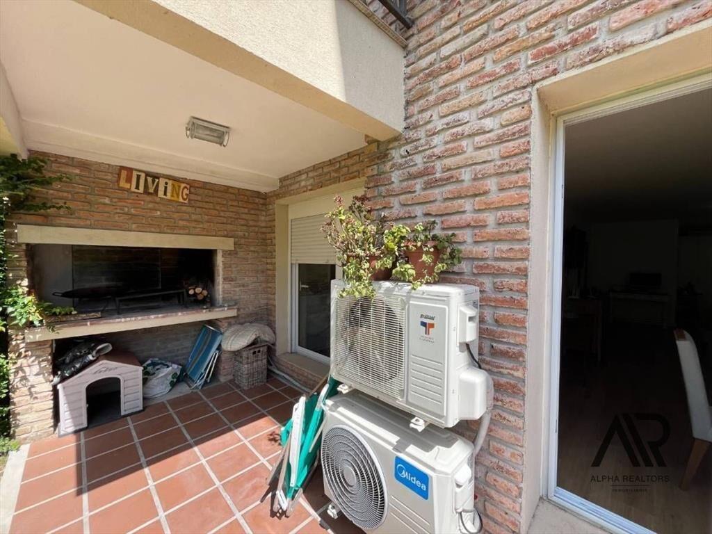 Alquiler Apartamento 3 Dormitorios, 3 Baños Y Garaje En ...