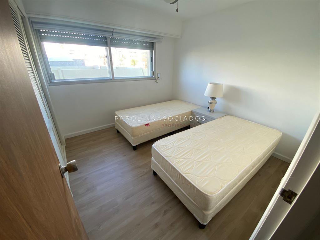 Departamento en Venta de 3 Dormitorios en Edificio Fontemar