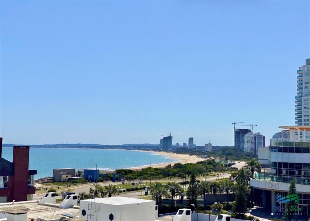 Venta apartamento 3 dormitorios playa Mansa Punta