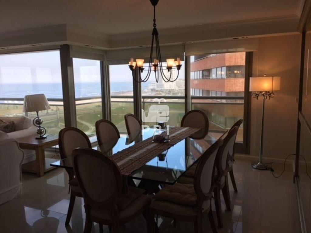 Apartamento en VENTA Playa Brava 3 dormitorios -