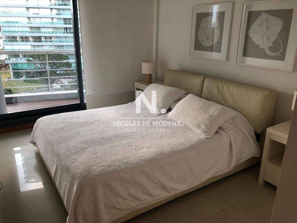 Apartamento en Venta de 2 dormitorios a cuadras ,