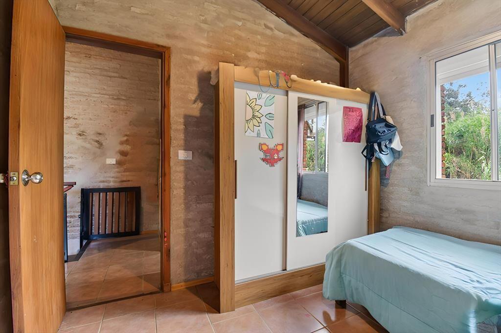 Casa 3 dorm. Cooperativa. Patio y cochera. Cuota accesible.