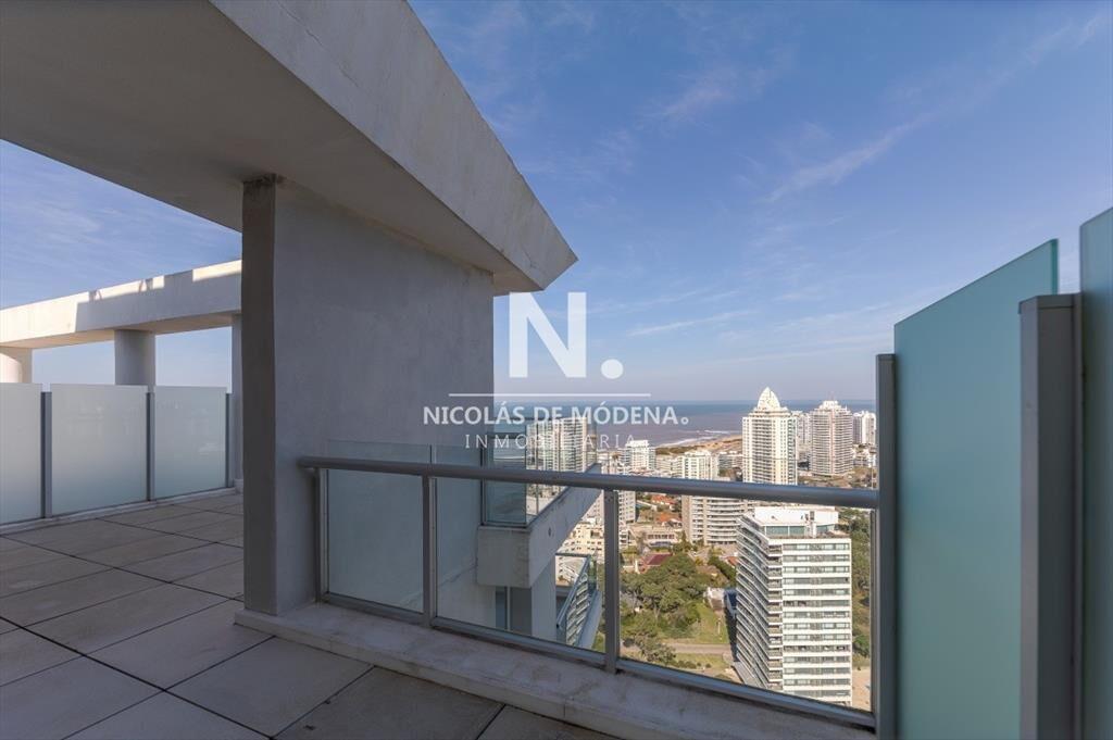 Penthouse en Venta de 3 dormitorios en Torre One