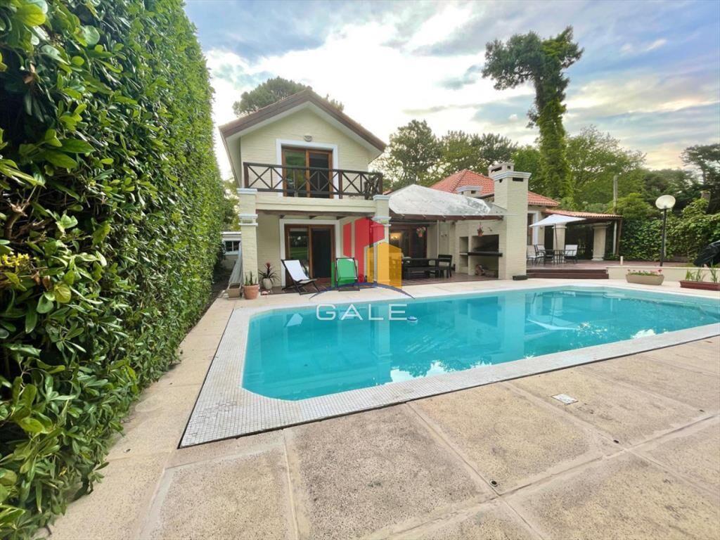 Chalet en San Rafael - Venta y Alquiler temporario