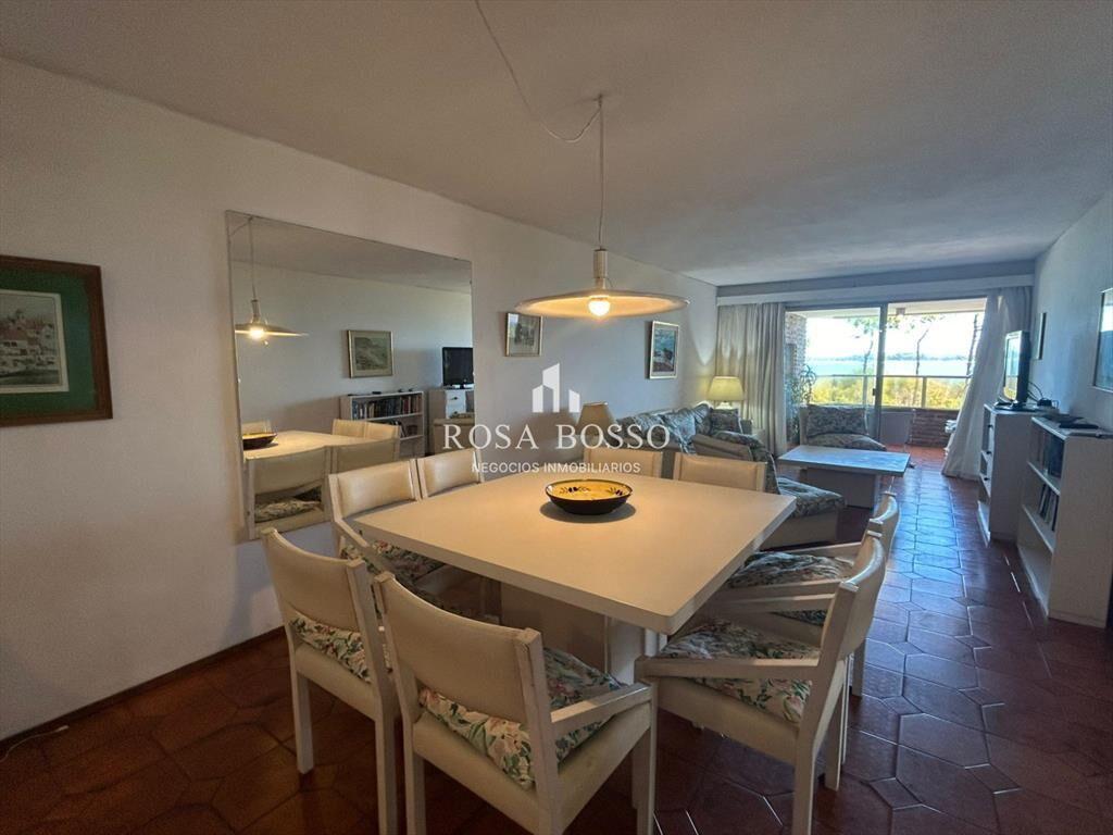Apartamento Venta 4 dormitorios en Playa Mansa,