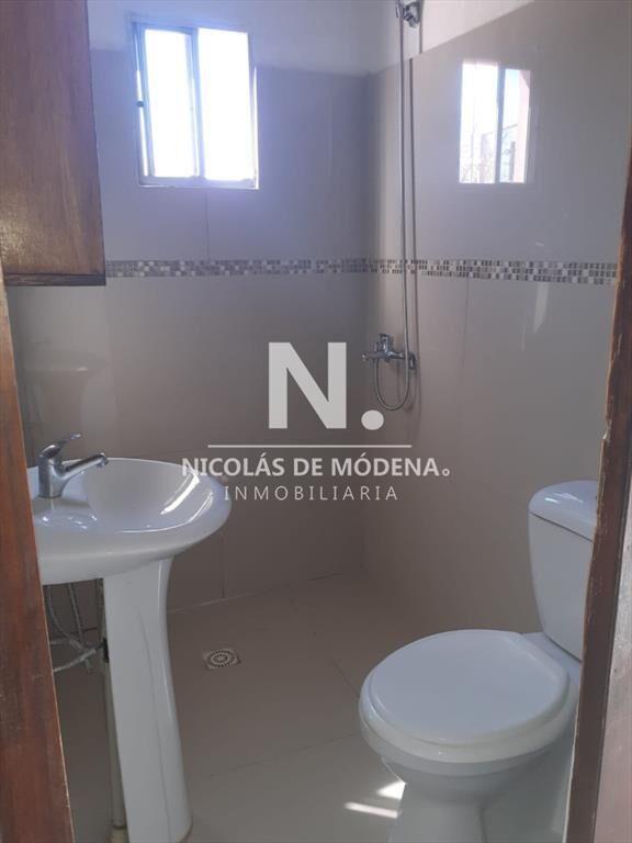 Casa en Maldonado: 4 Dormitorios, 3 Baños.
