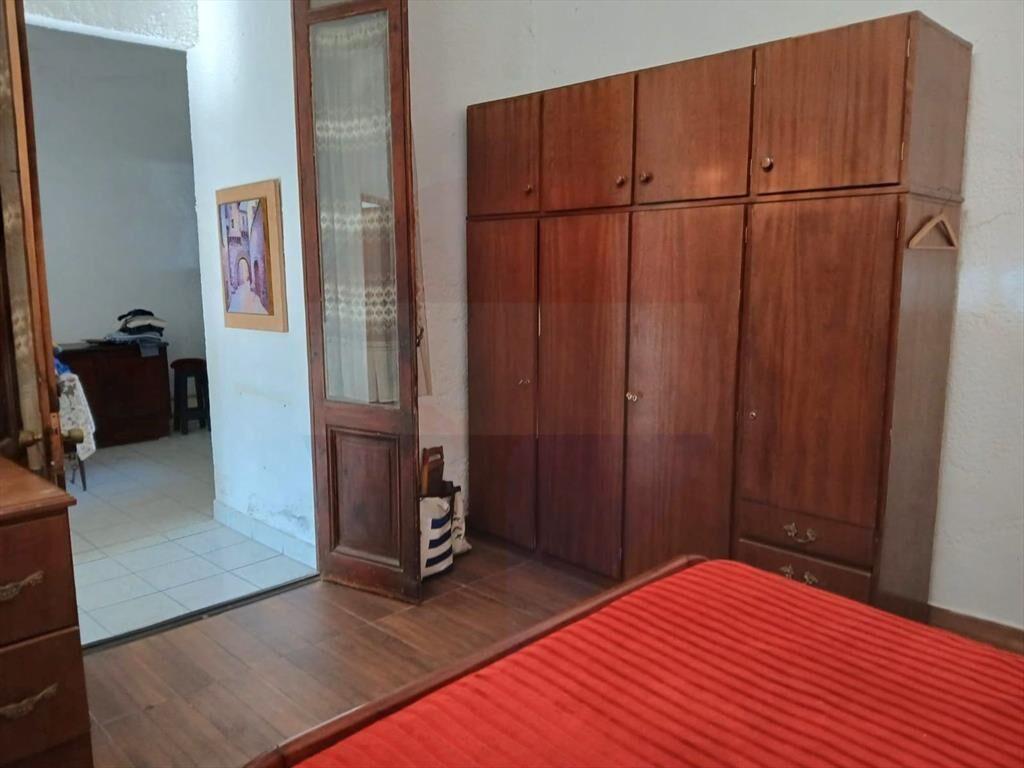 Venta casa en PH en Cerrito de 2 dormitorios .