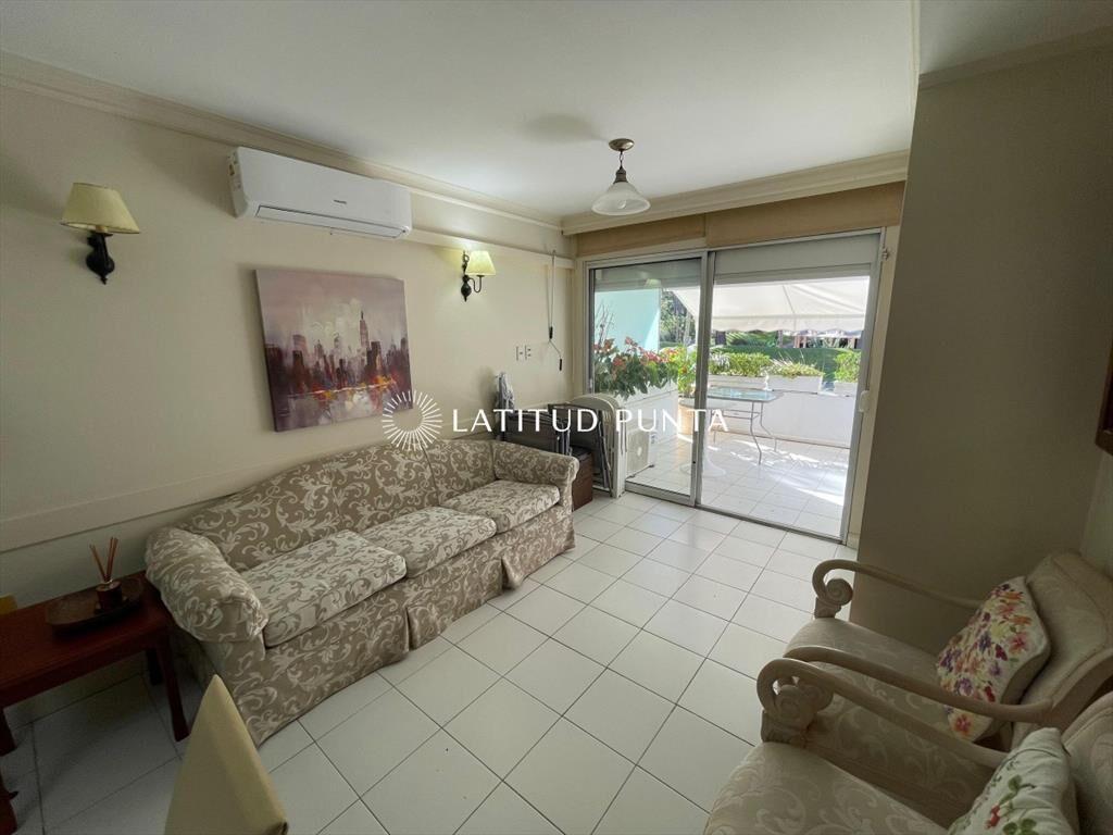 Mansa, apartamento de 2 dormitorios