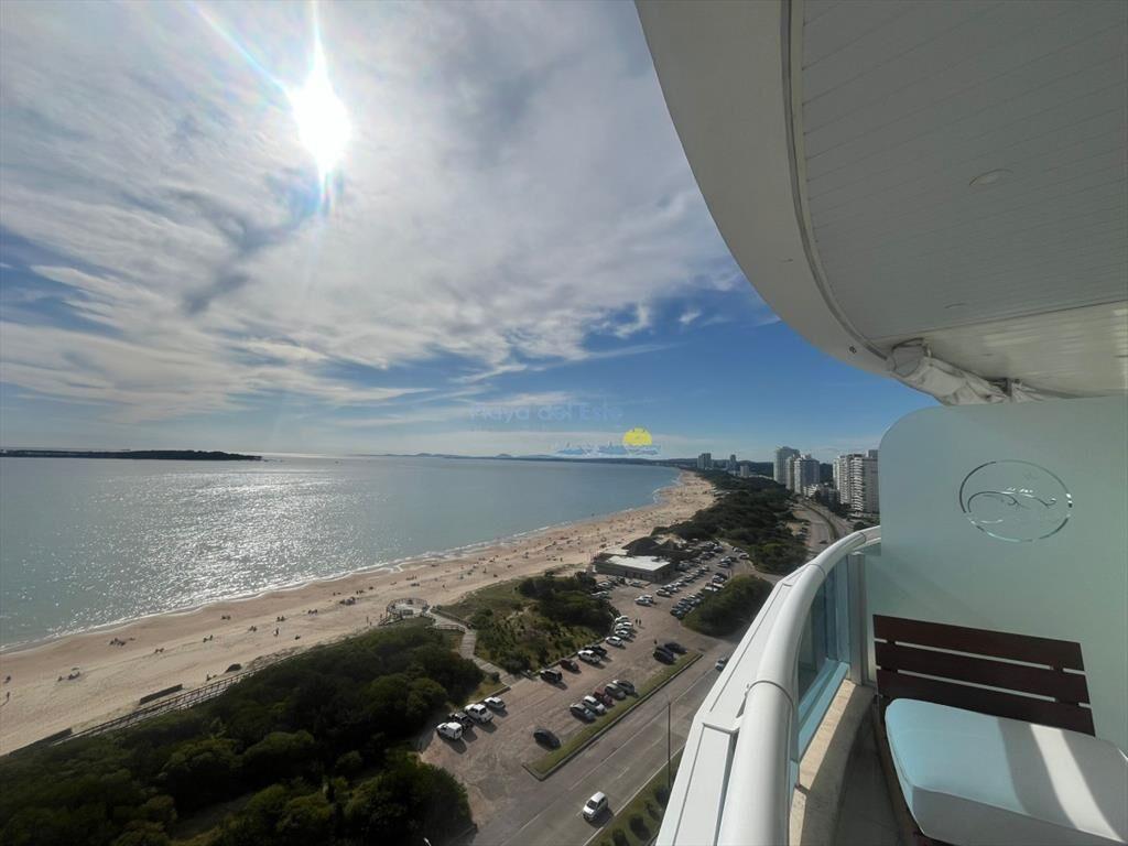 Apartamento de 3 dormitorios en Torre Millenium ,