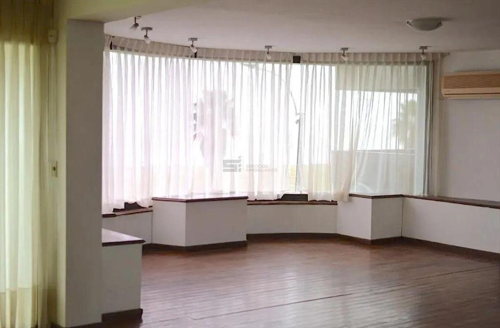 Apartamento de lujo frente al mar