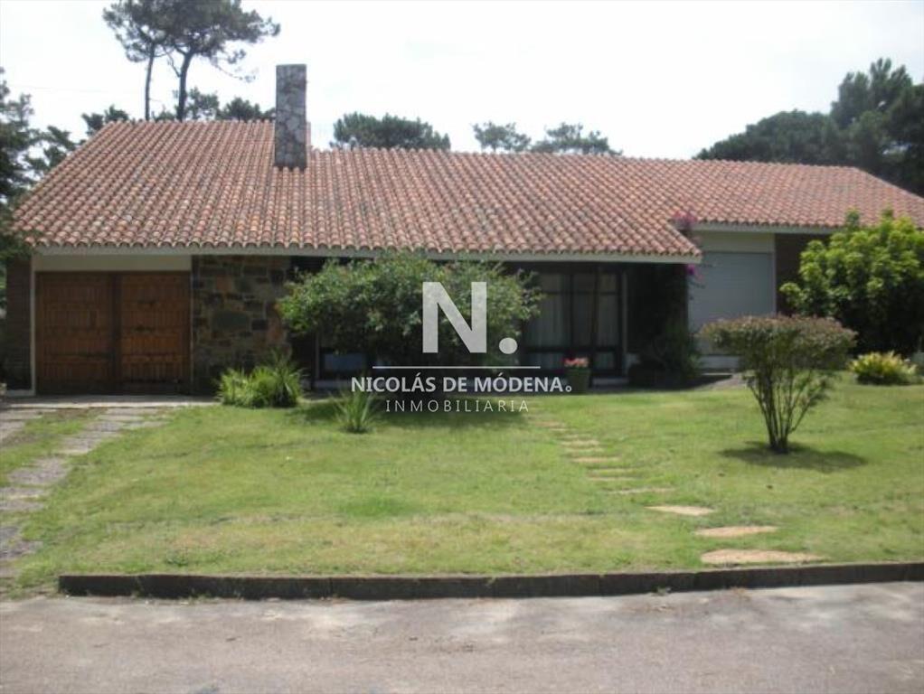 Casa Playa Mansa