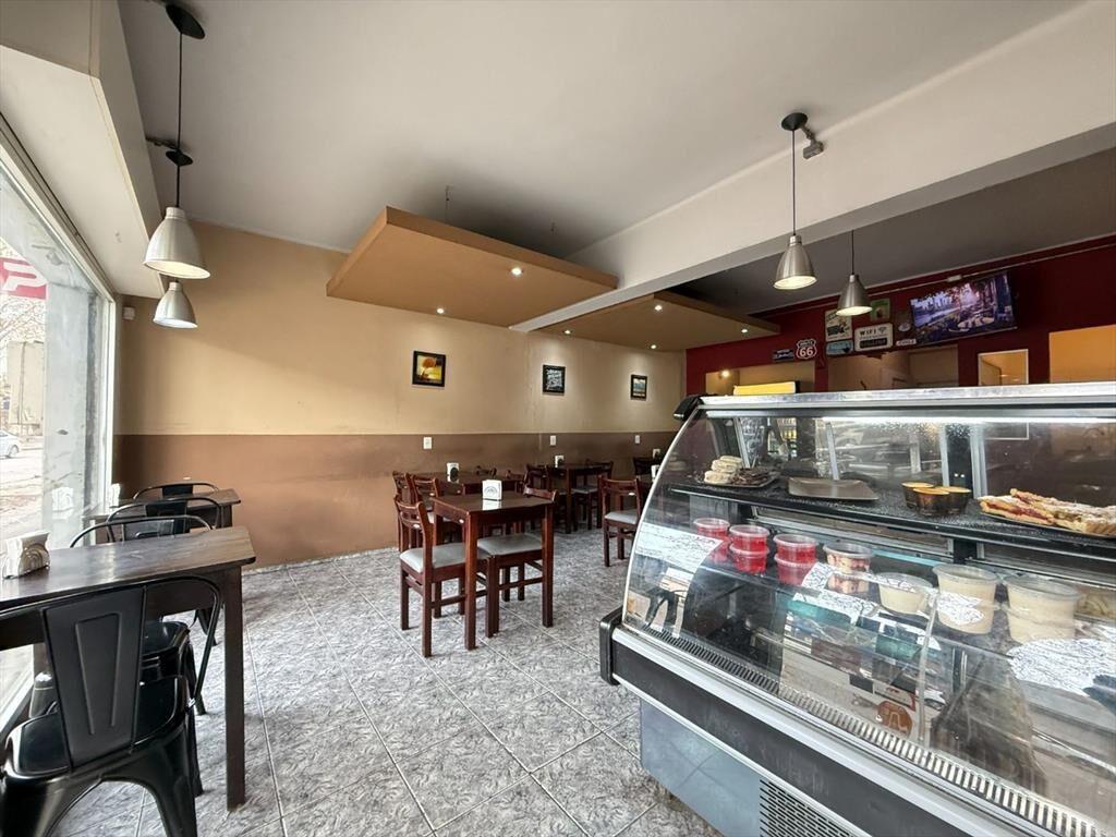 Venta LOCAL COMERCIAL y LLAVE DE NEGOCIO. Reducto