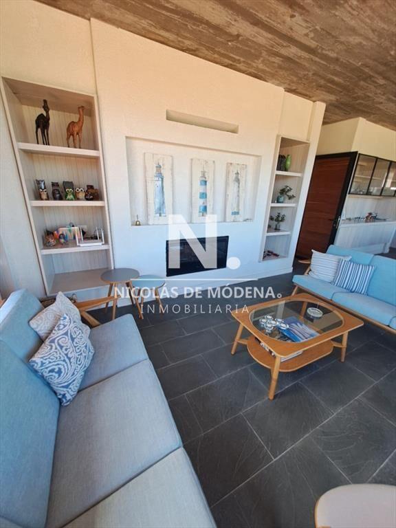 En venta espectacular casa en Las Garzas, de 3 dormitorios