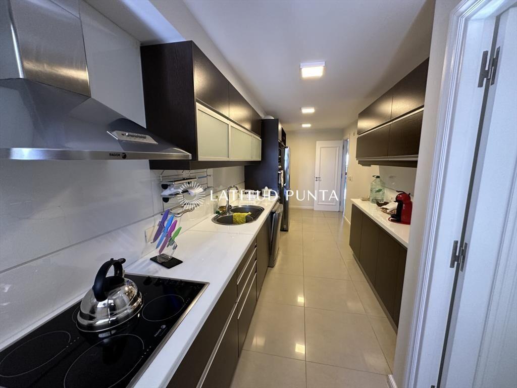 Apartamento en Brava, 3 dormitorios