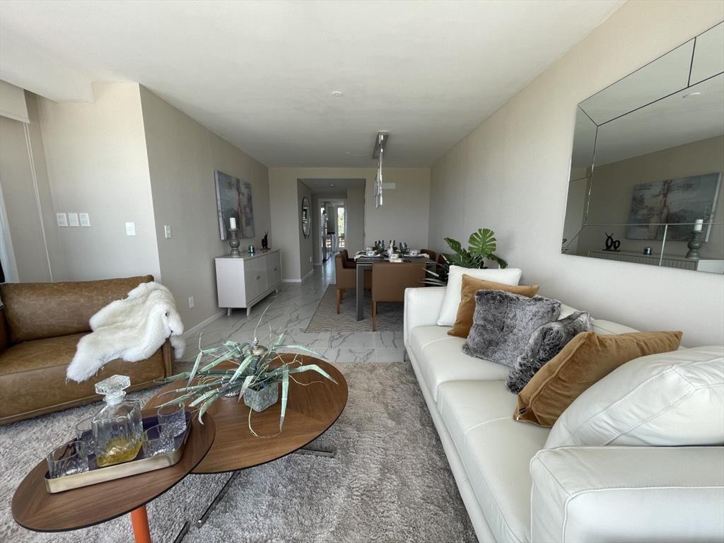 VENTA DE APARTAMENTO DE 3 SUITES FRENTE AL MAR EN