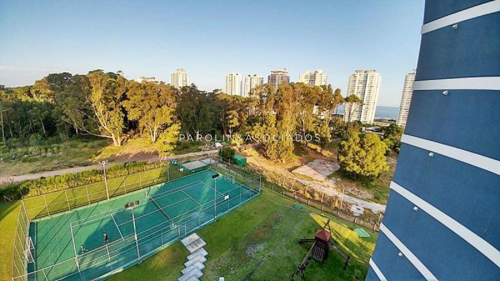 Apartamento en venta de 1 dormitorio en Torre One, Punta de