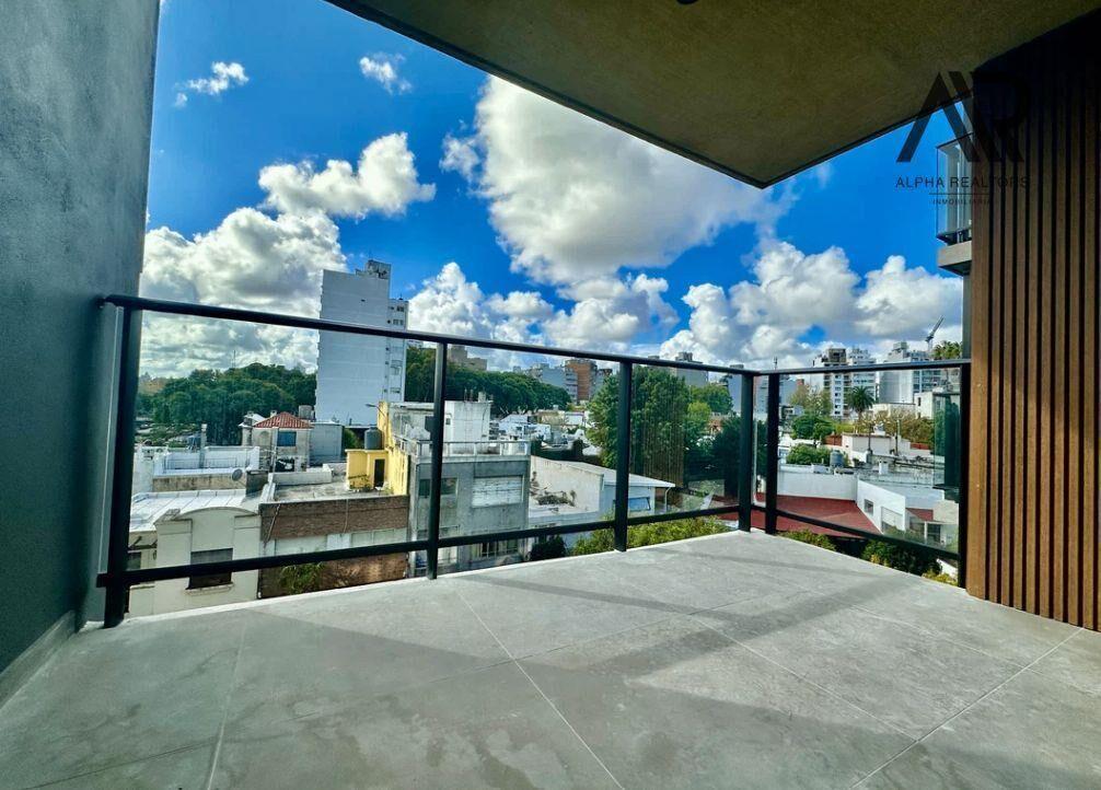 Apartamento en alquiler c/ cochera en Barrio Golf